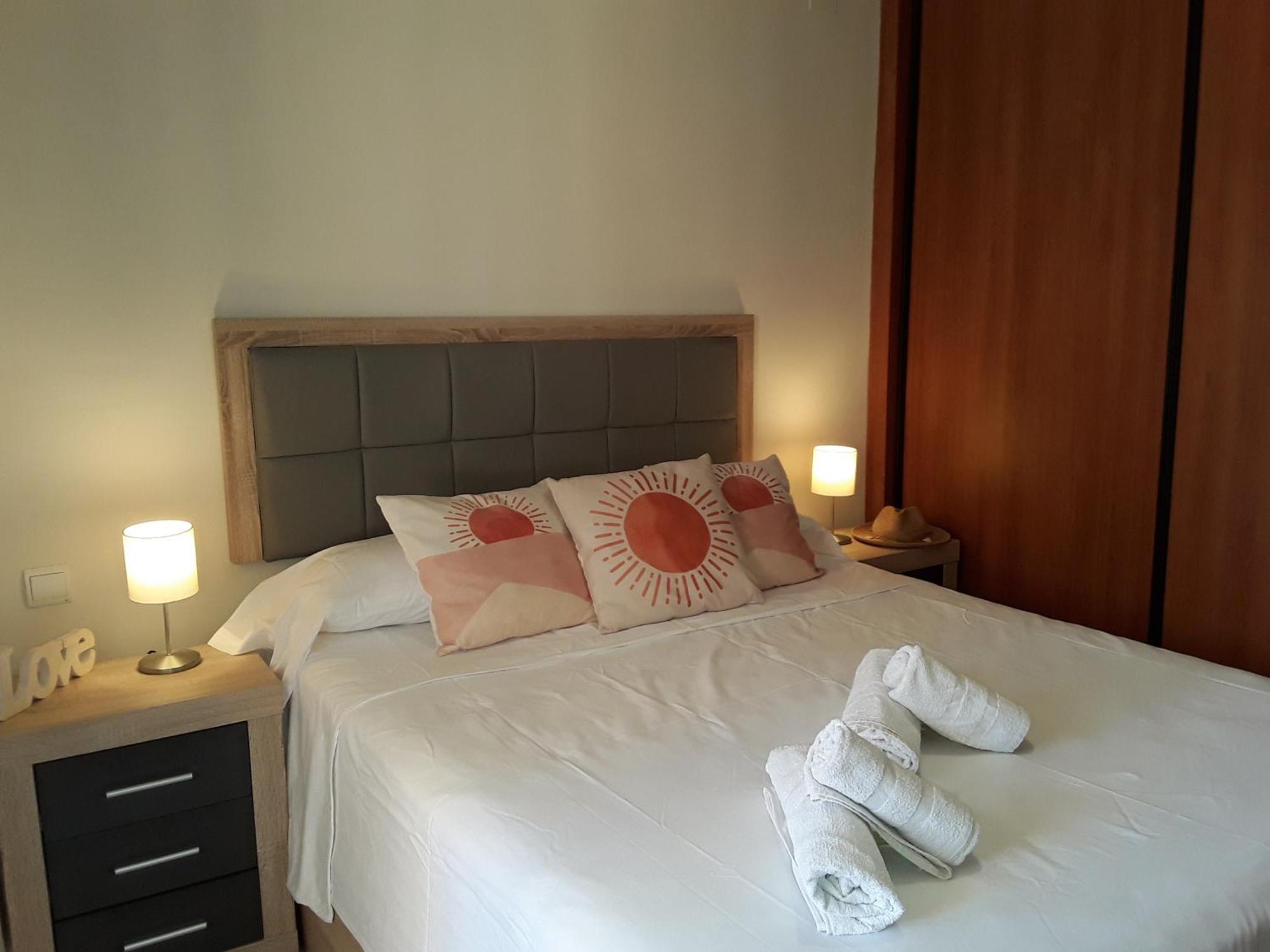 Whydhand Resorts Apartments ,Pools And Lovely Terrace フエンヒロラ エクステリア 写真